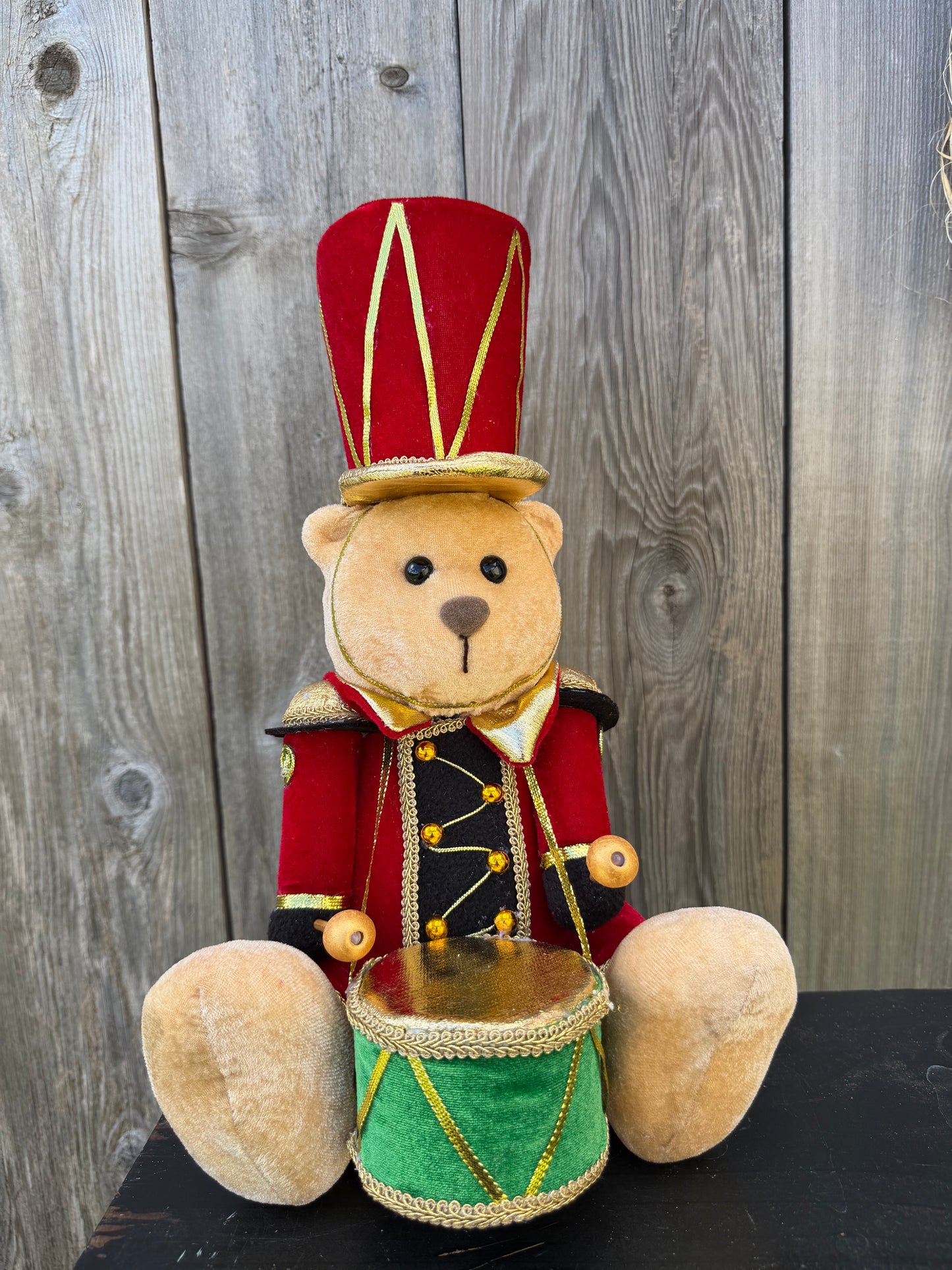 Sitting Bear W/Drum 86991RDGN