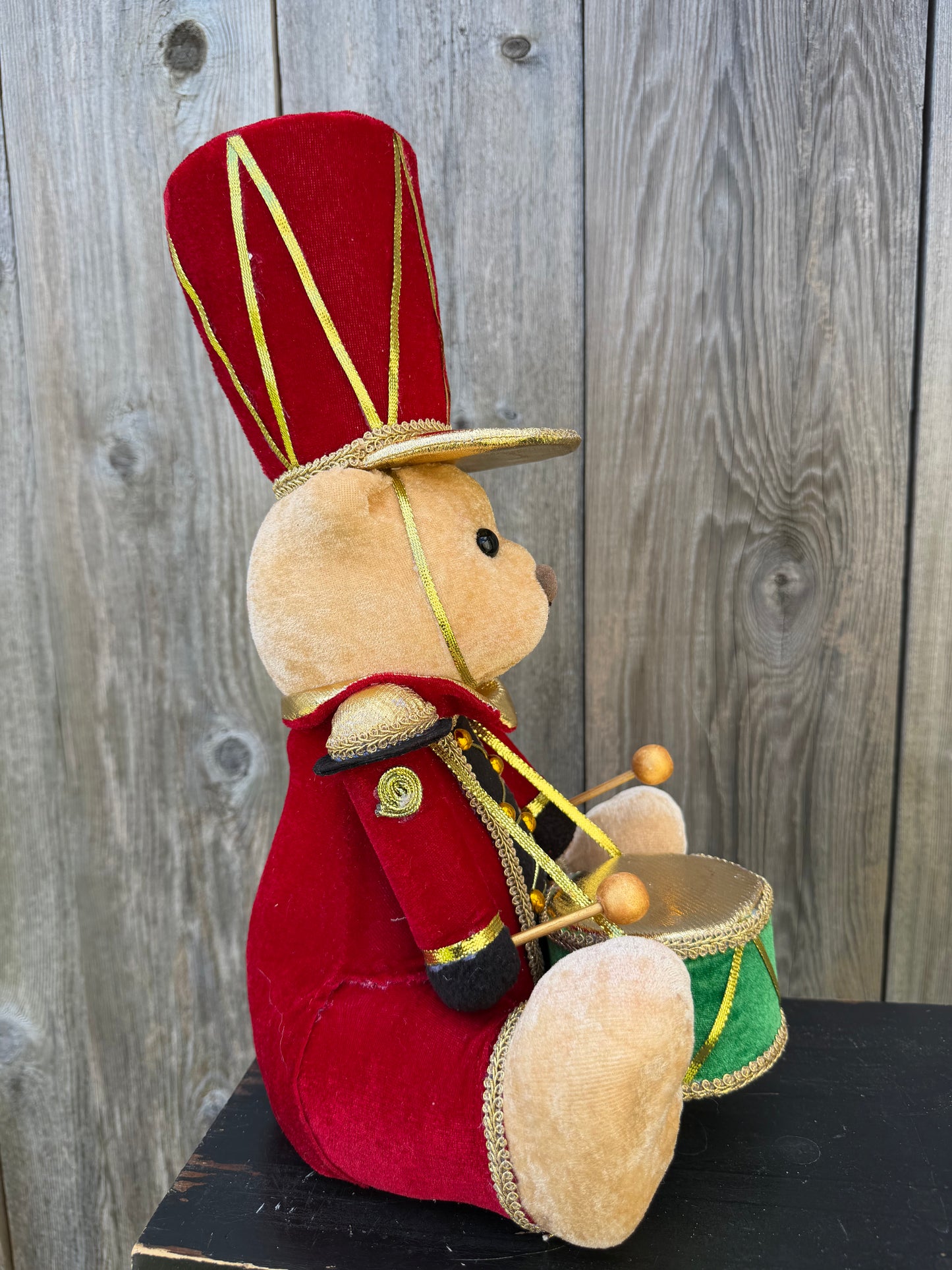 Sitting Bear W/Drum 86991RDGN