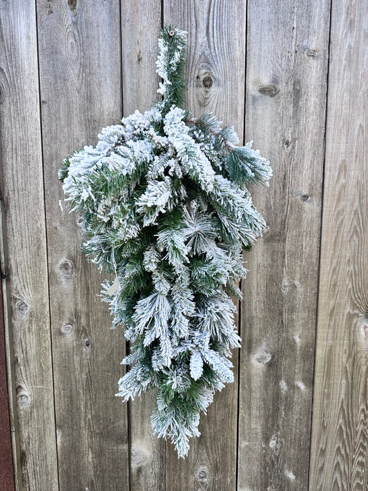 FLOCKED ROSEMARY EMERALD ANGEL TEARDROP  XG068632