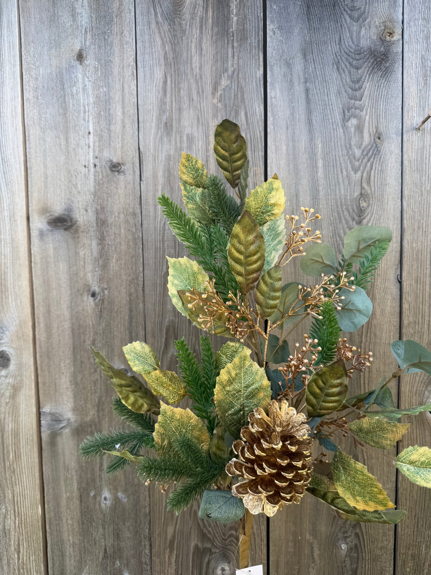 32 IN MIXED LEAF PINE PINECONE   40515