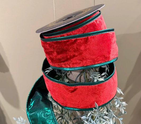Red Velvet DBL Fused Metallic Dupion Green Piping   WN25-025