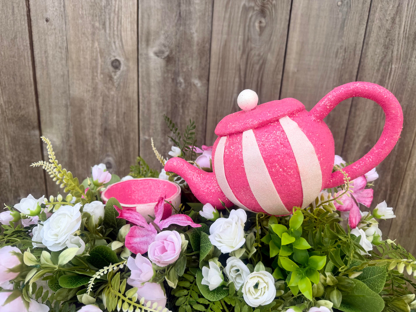 GARDEN TEA PARTY CENTERPIECE