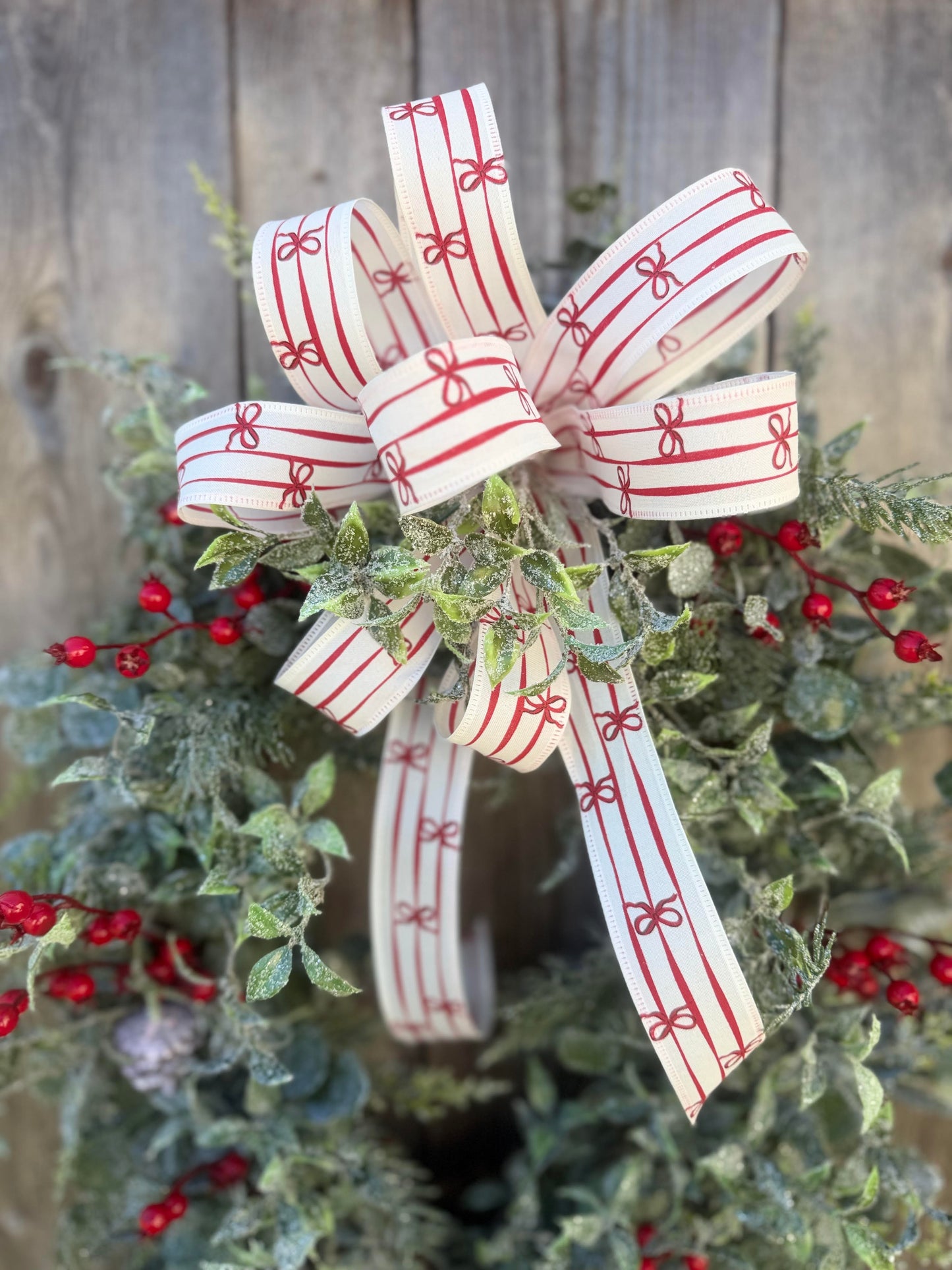 EUCALYPTUS GARLAND WREATH