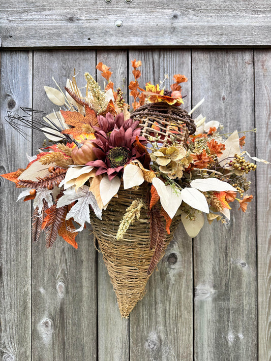 FALL BASKET DOOR HANGER WITH CANDLE LIT ACORN