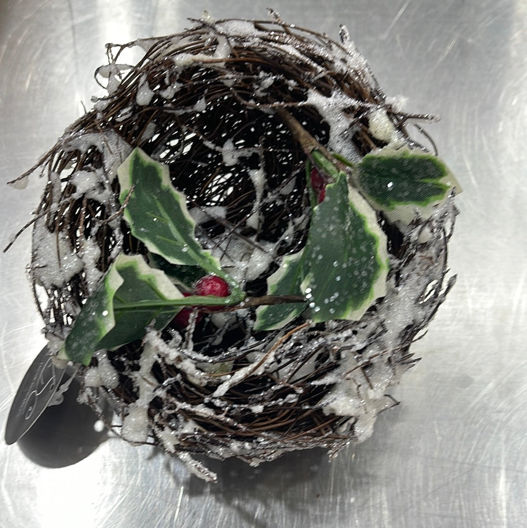 SNOW COVERED ANGEL VINE BIRD NEST WITH HOLLY BERRY ACCENTS  DC21695NTRDGN