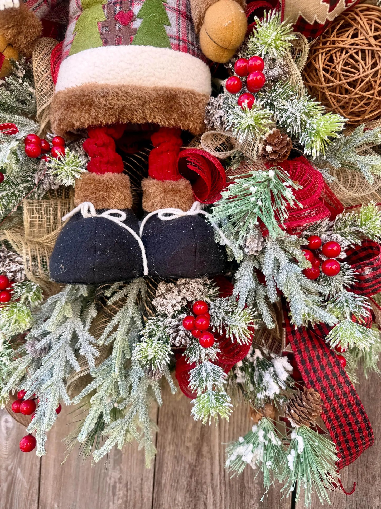 CABIN CHRISTMAS WREATH