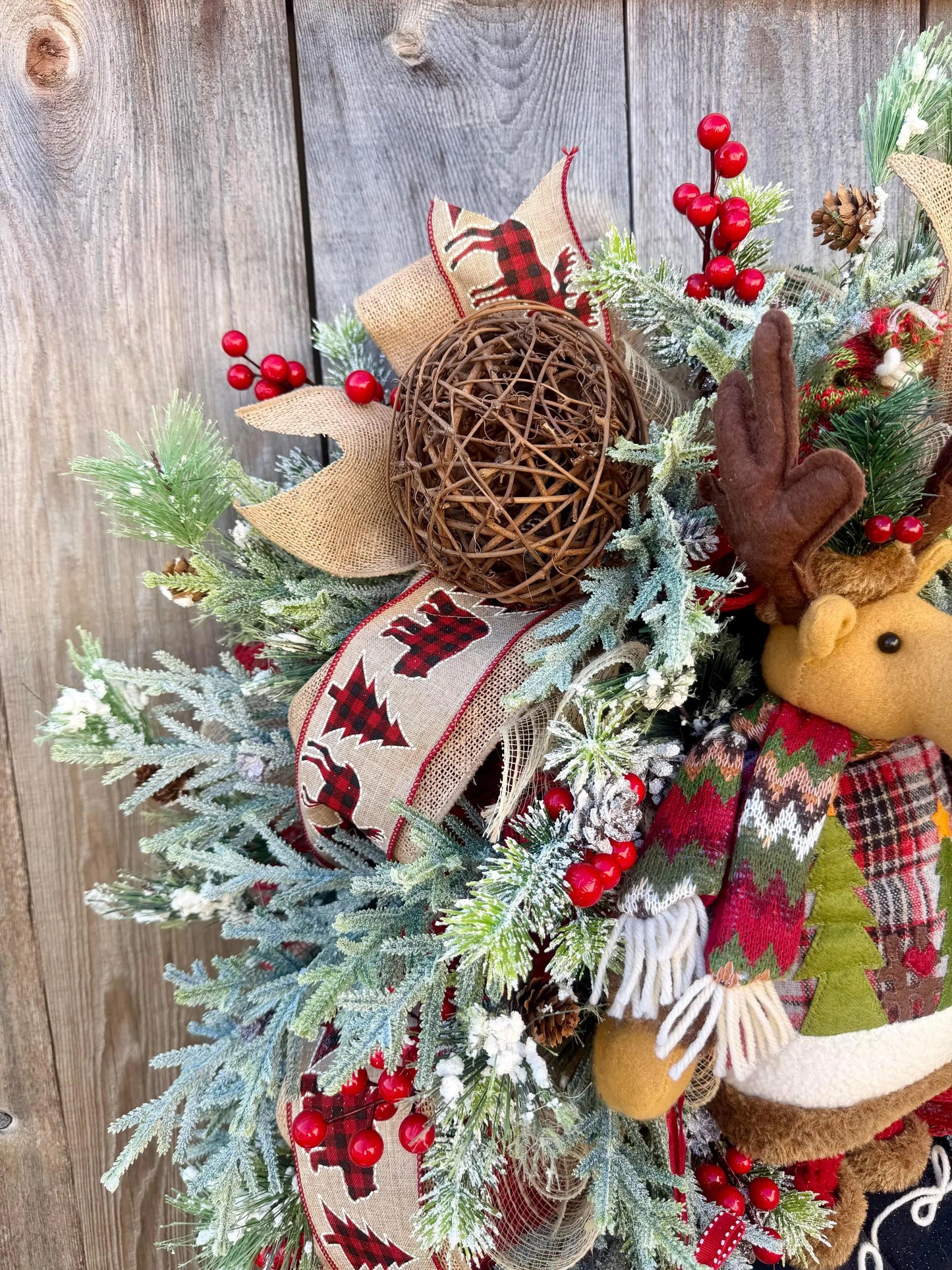 CABIN CHRISTMAS WREATH