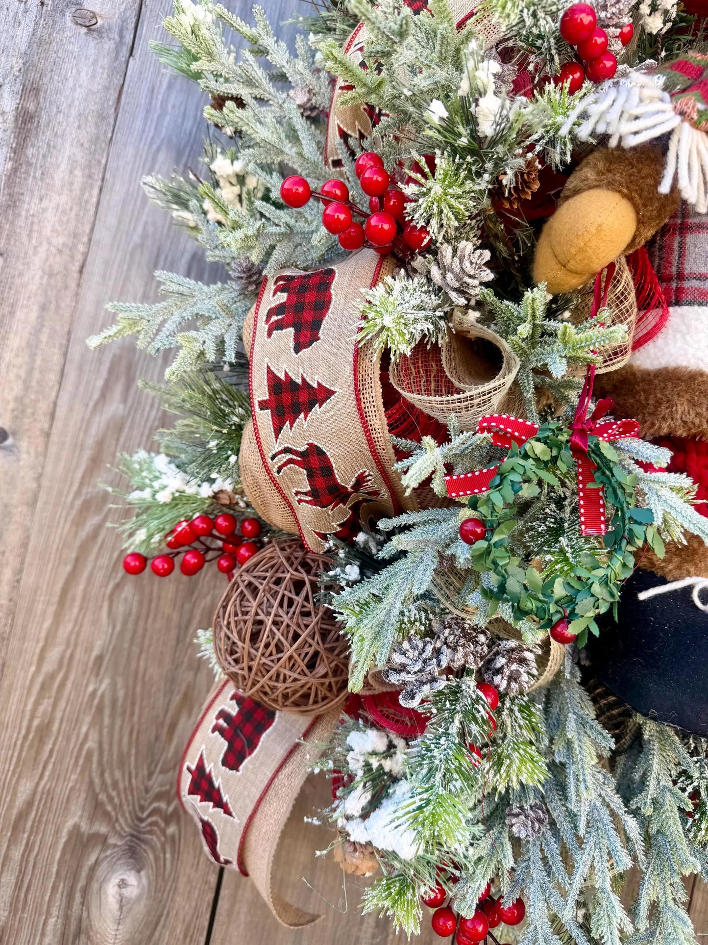 CABIN CHRISTMAS WREATH