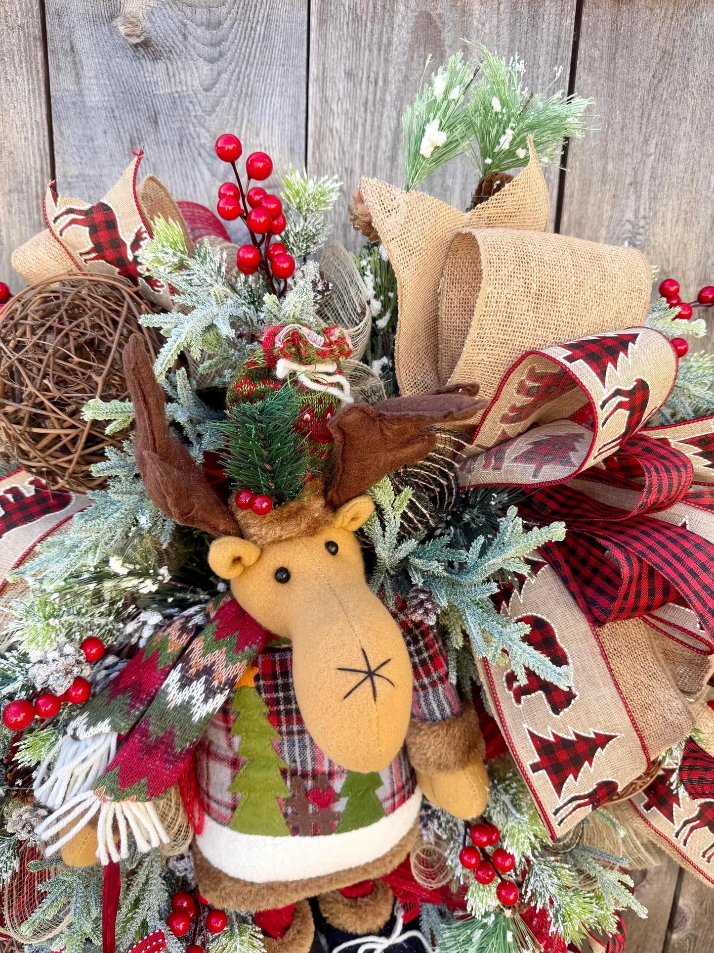 CABIN CHRISTMAS WREATH