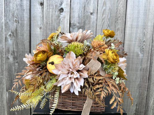 WOVEN PURSE FALL CENTERPIECE