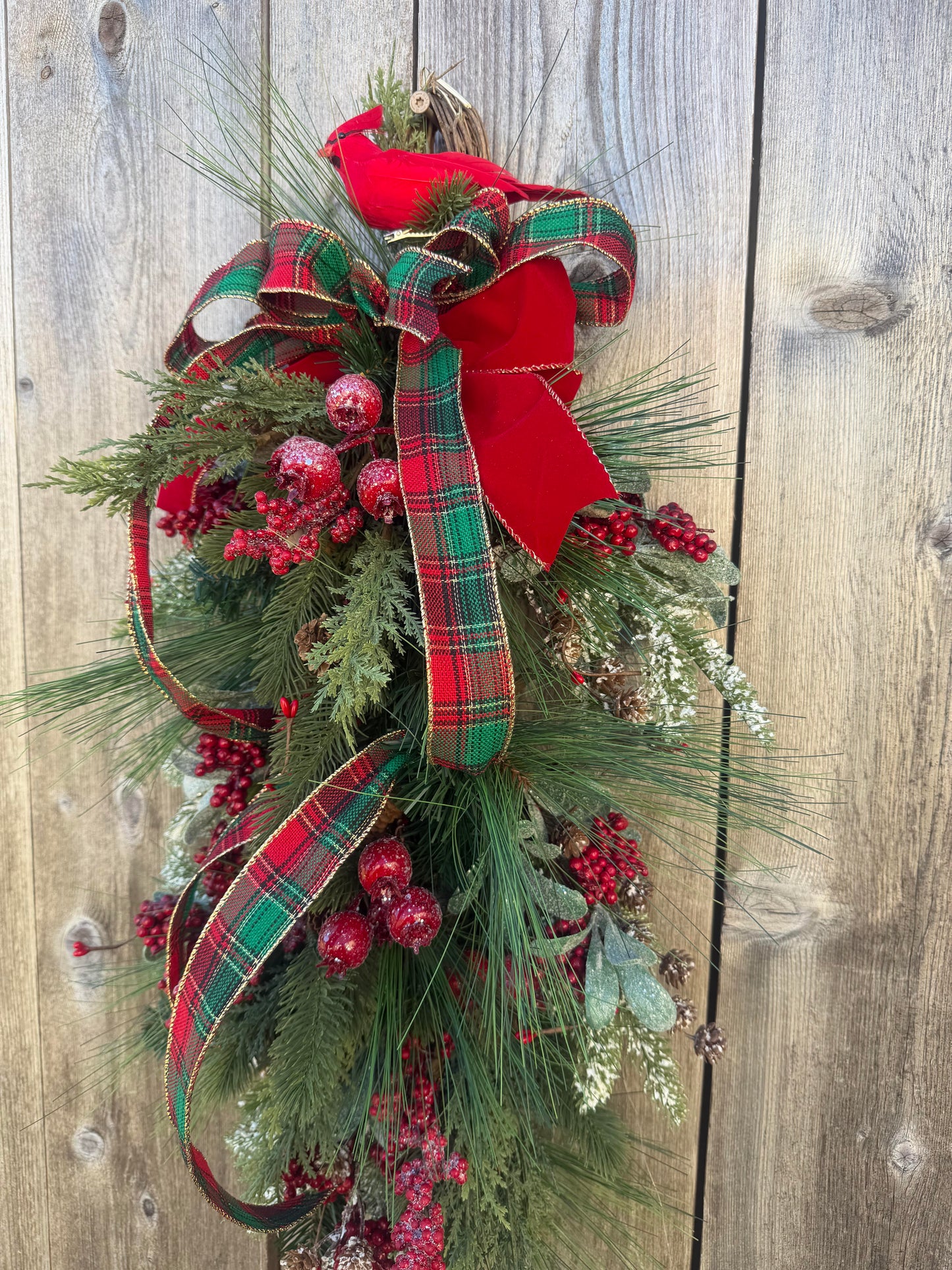 CARDINAL SWAG HANGER