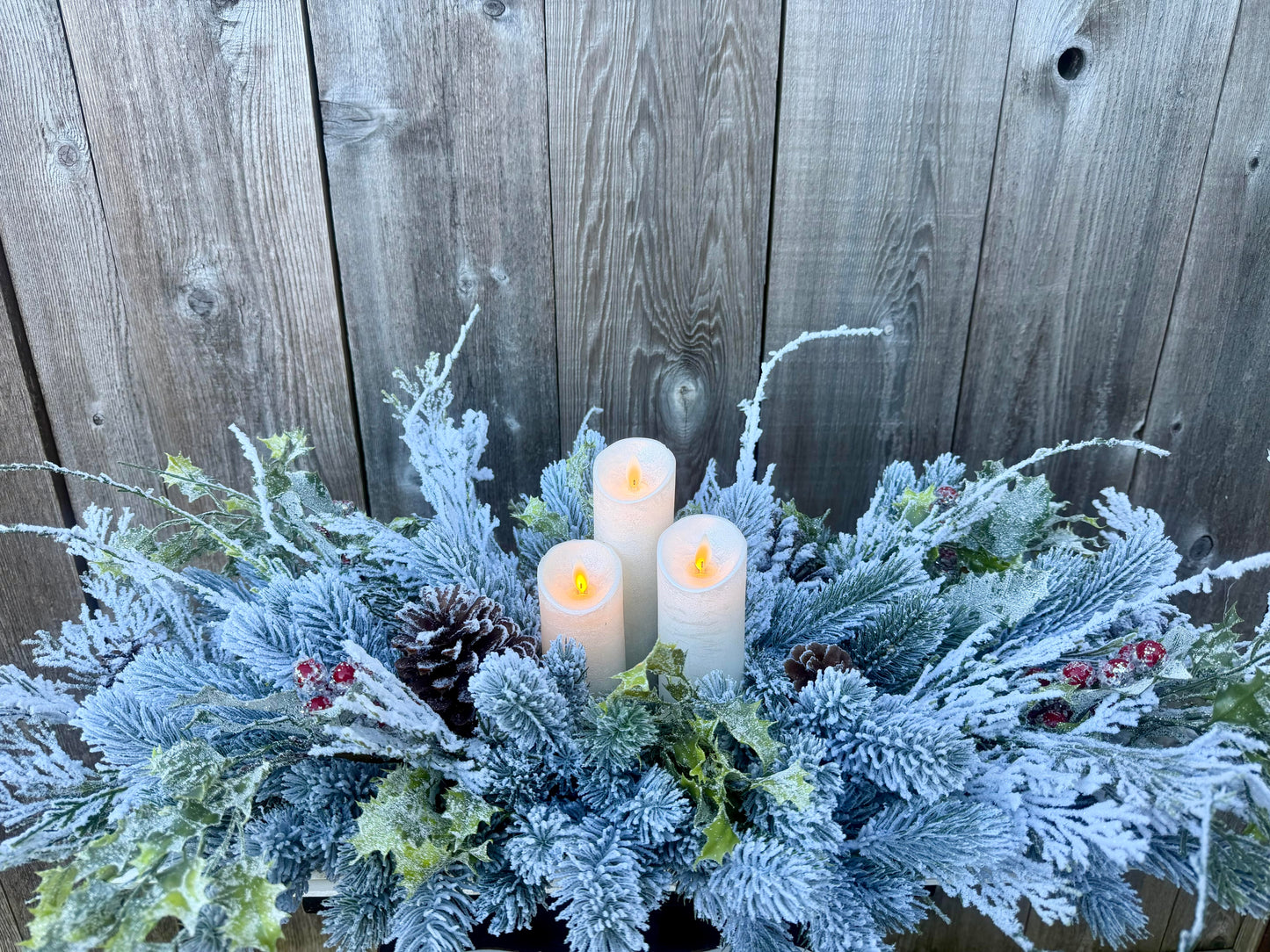 WINTER WONDERLAND CENTERPIECE WITH CANDLES