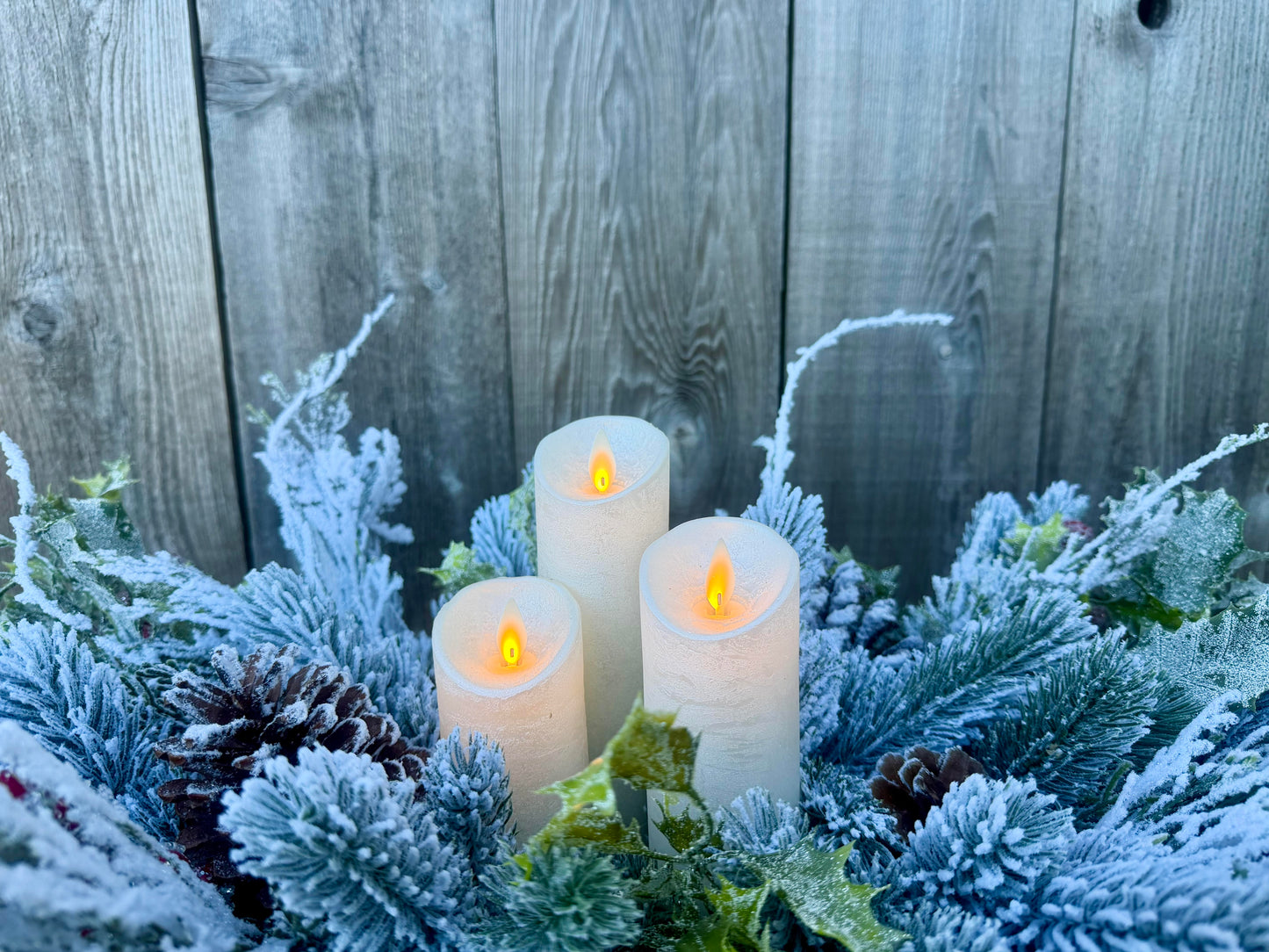 WINTER WONDERLAND CENTERPIECE WITH CANDLES